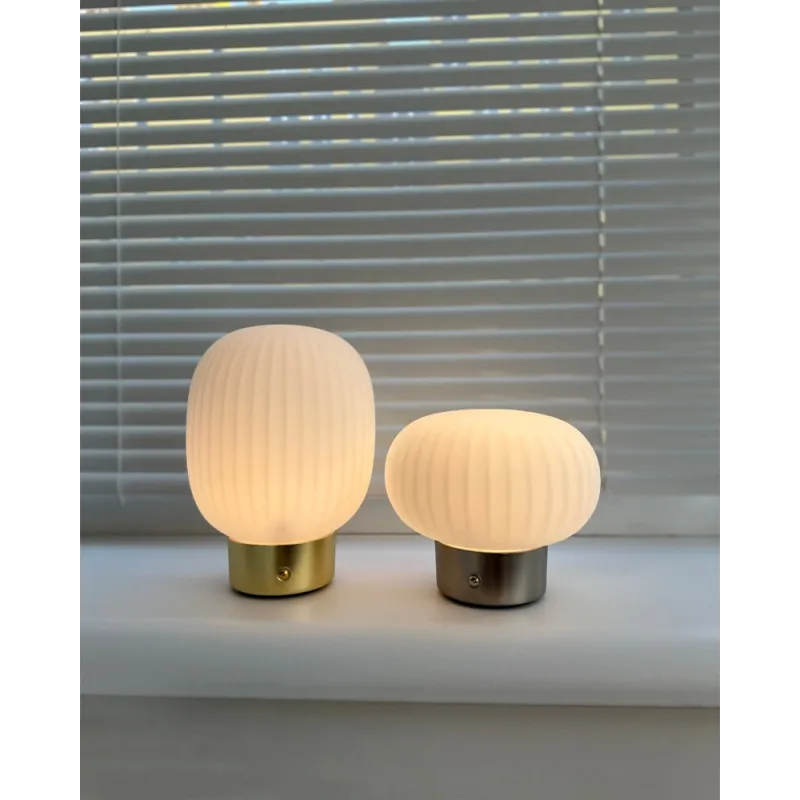 Настільна лампа Goldlux Latte 329837