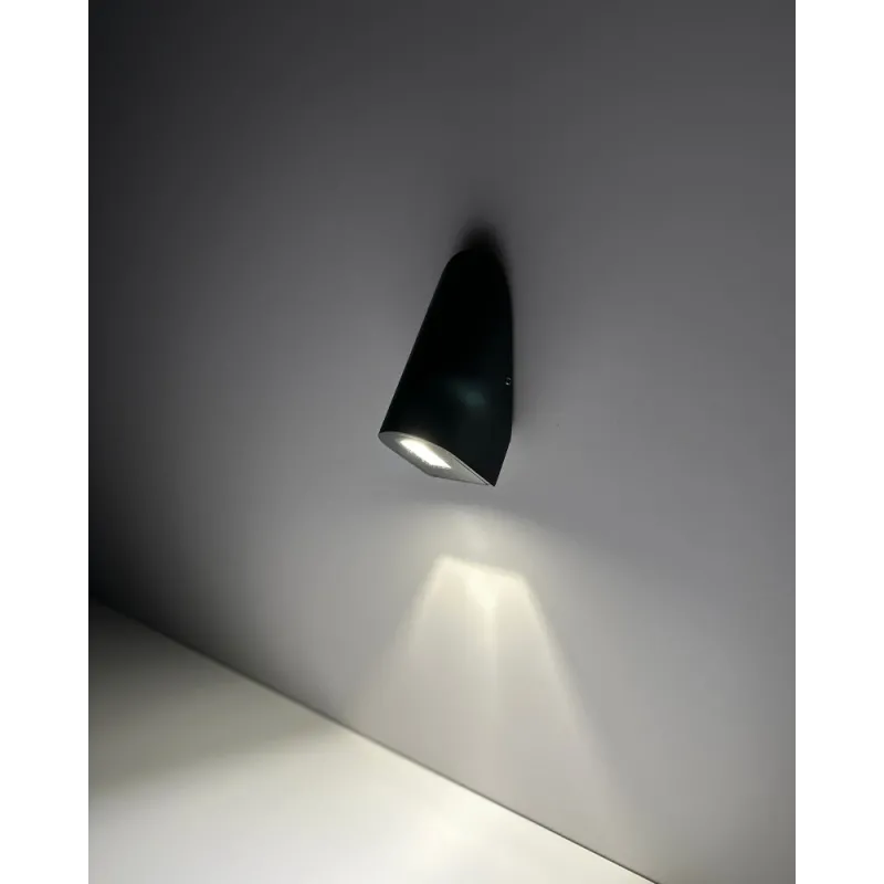 Вуличний світильник Nowodvorski 11377 Cline LED 1x3W 3000K 130Lm IP54 чорний
